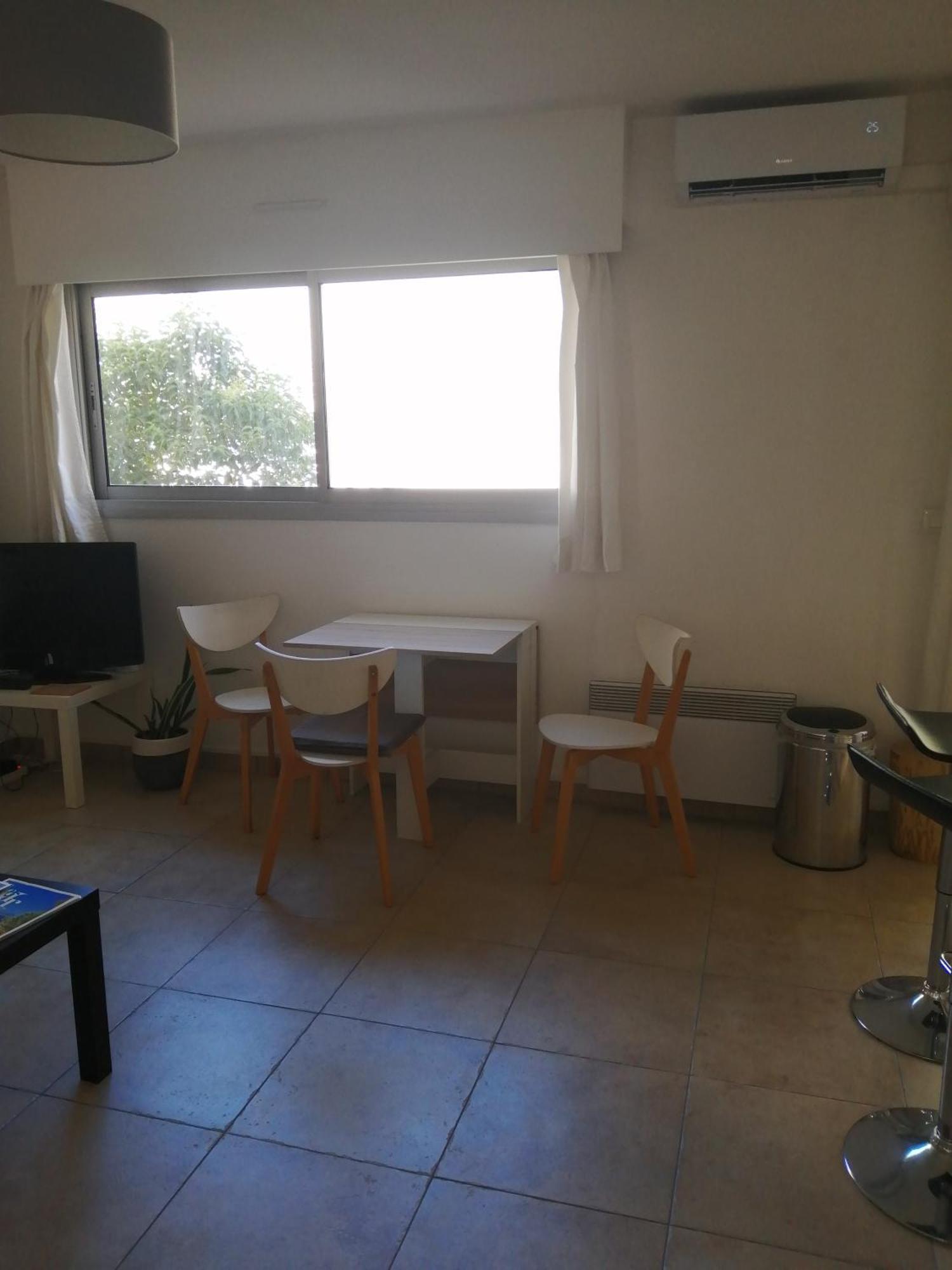 Studio Climatise Dans Residence Avec Piscine Et Tennis Hyères Eksteriør bilde